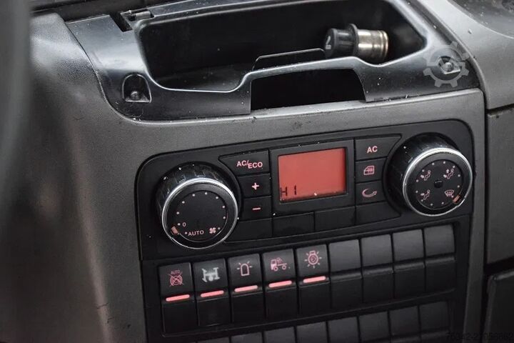 Hakenarmsystem MAN TGS 26.360