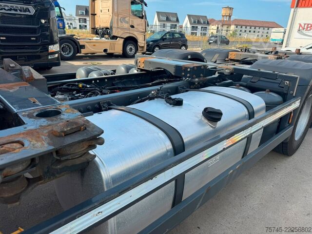 Wechselfahrgestell LKW DAF XF 450 * RETARDER * AHK 2 X * SPACE CAP *