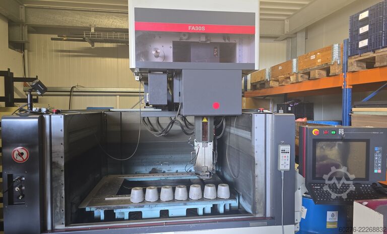Wire eroding machine Mitsubishi FA30S