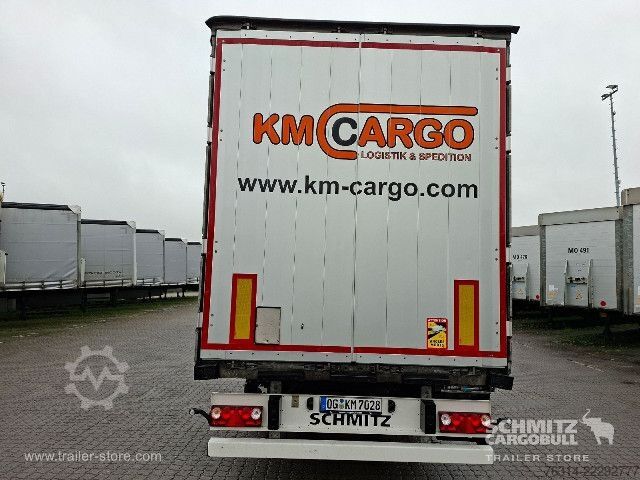 Auflieger mit Pritsche & Plane Schmitz Cargobull Curtainsider Standard Getränke