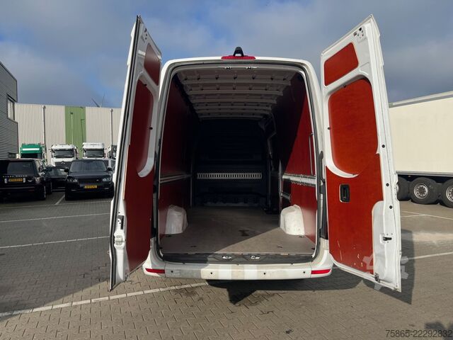 Kastenwagen Mercedes-Benz Sprinter 319 1.9 CDI / L4 H3 / RWD / / Leder / ...
