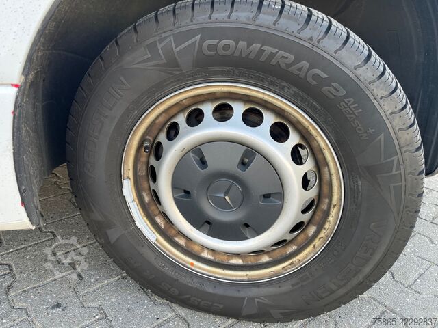 Kastenwagen Mercedes-Benz Sprinter 319 1.9 CDI / L4 H2 / RWD / Navi / APK...
