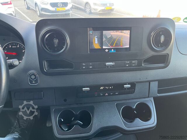 Kastenwagen Mercedes-Benz Sprinter 319 1.9 CDI / L4 H2 / RWD / Navi / APK...