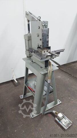 Pneumatic notching machine EDEL EP 938 S