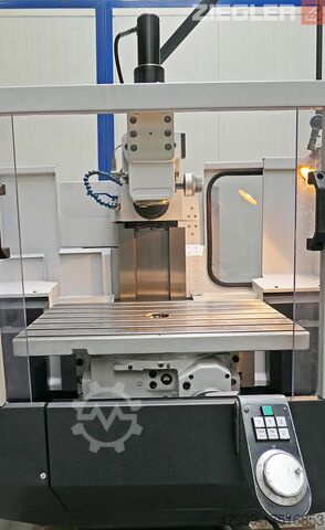 CNC milling machine DECKEL FP3A 2820