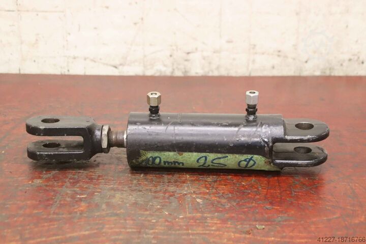 Hydraulikzylinder unbekannt Hub 100 mm