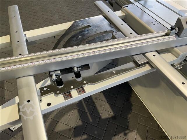 Panel saw L invincibile si 3 BLADE OFF Holzkraft BLADE OFF safety system - exhibition HOLZKRAFT L invincibile si 3 BLADE OFF Holzkraft