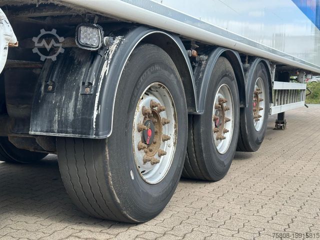 Walking floor semitrailer KRAKER CF-Z 200 Walkingfloor 92m³ 10 mm Liftachse Funk