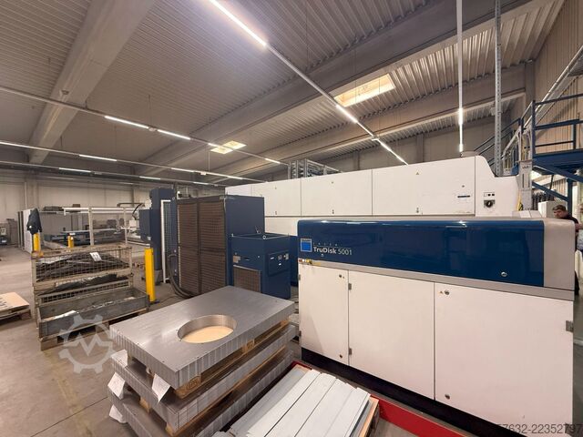 Laser cutting machine Trumpf TruLaser 5030 Fiber mit Loadmaster