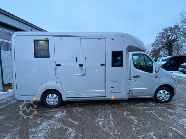 Viehtransporter RENAULT Master STX Haras 5 Sitzer TÜV NEU