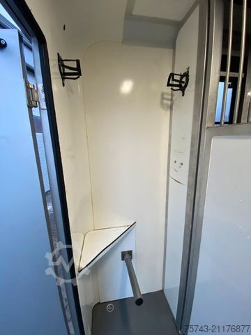 Viehtransporter RENAULT Master STX Haras 5 Sitzer TÜV NEU