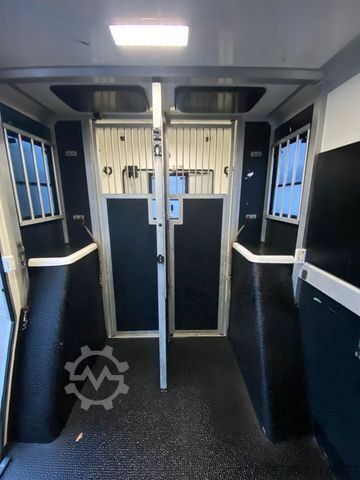 Viehtransporter RENAULT Master STX Haras 5 Sitzer TÜV NEU