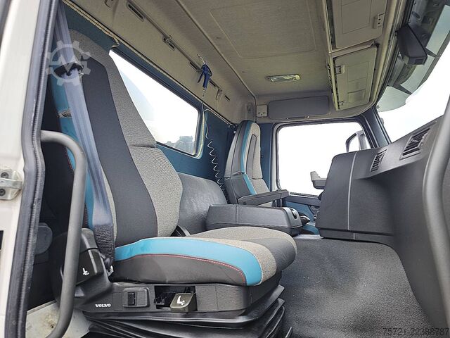 Tanker truck VOLVO FM 420 FOODTANK FOODSTUFF