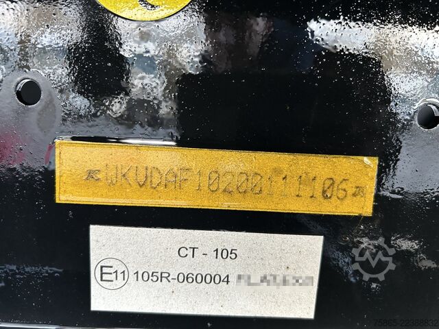 Koffer Kässbohrer Maxima XJ2 / Box / Laadklep 2500 kg / Liftas