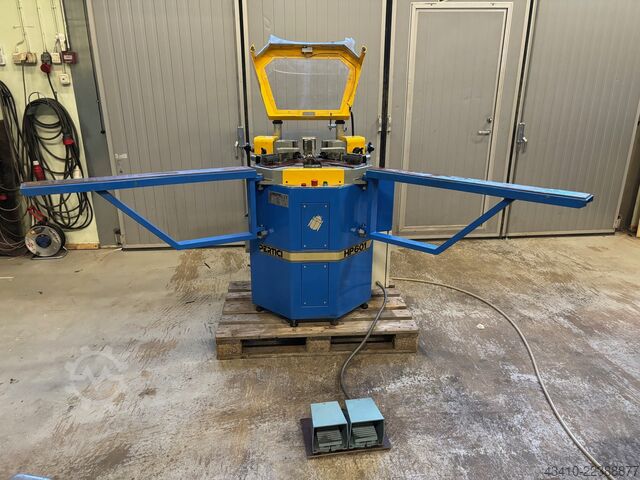 Eckverbindungspresse Pertici HP601