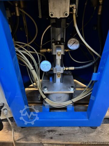 Eckverbindungspresse Pertici HP601