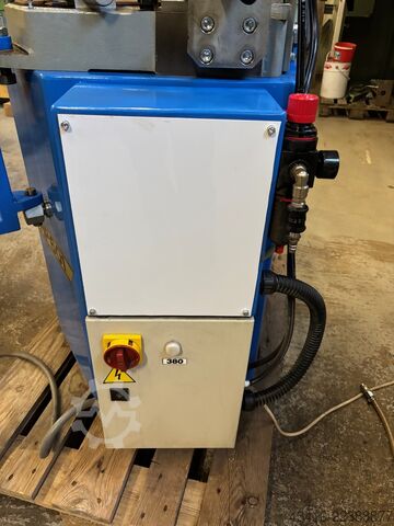 Eckverbindungspresse Pertici HP601