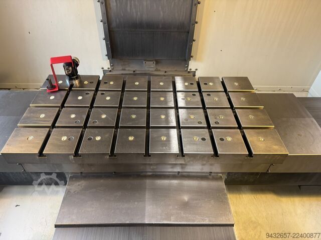 Vertical machining center Haas VM-2