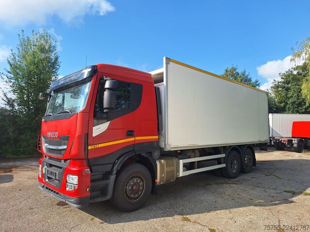 Box truck Iveco 260S42 2017 Fahrgestell 6x2 Tüv Euro 6