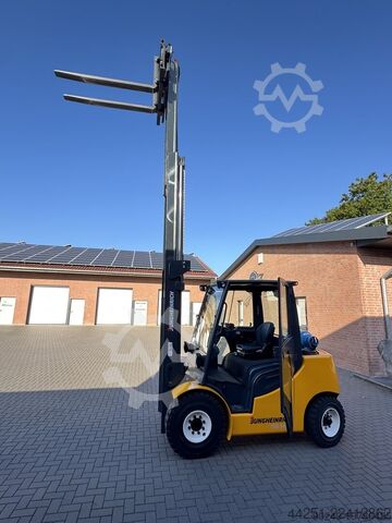 Jungheinrich 4-wheel forklift – 5 stars Jungheinrich 5 Sterne überholt TFG 540s  SP G+E 120-565 DZ