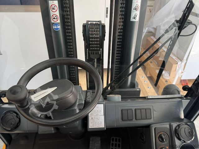 Jungheinrich 4-wheel forklift – 5 stars Jungheinrich 5 Sterne überholt TFG 540s  SP G+E 120-565 DZ