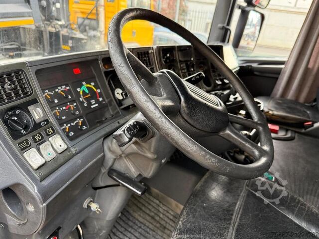 Flatbed truck SCANIA CVR 164 G-480