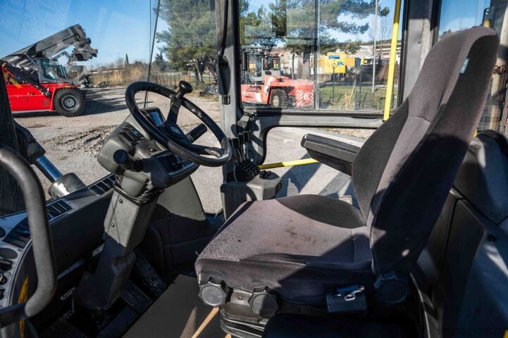 Heavy Forklift - Diesel Kalmar DCE 160-12