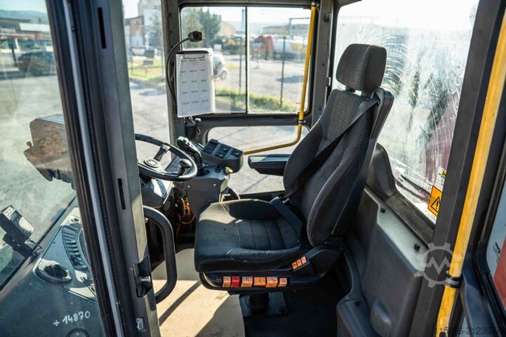 Leercontainer Reachstacker Kalmar DRF100-54S6