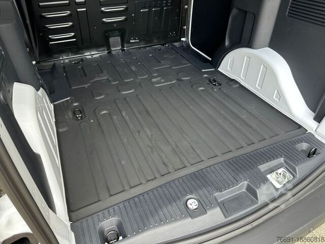 Compact van Ford E-Courier - Full Electric - Autonomia 300 Km