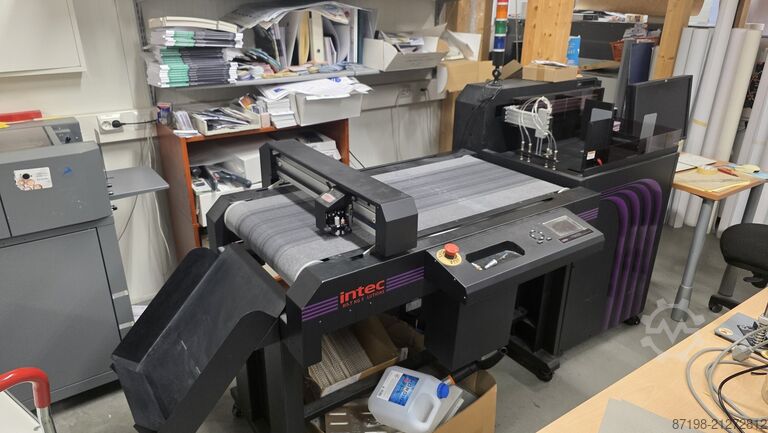 Intec ColorCut FB8000 Digitaler Stanzplotter intec colorcut FB8000