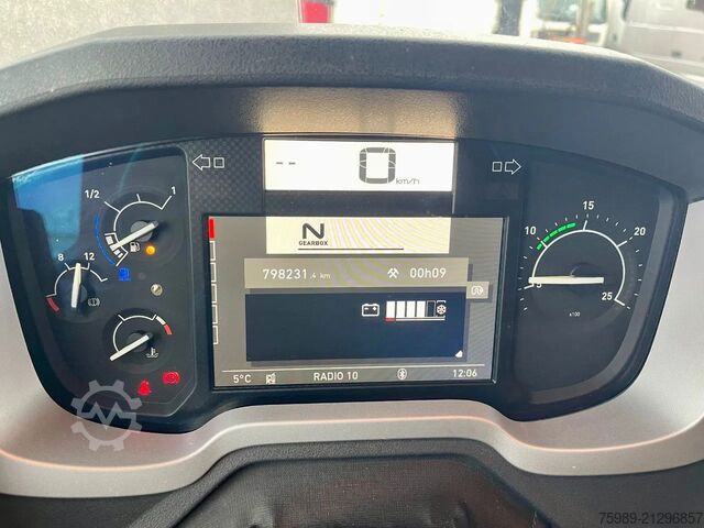 Standard-SZM Renault T520 VF610A368JD013995  RETARDER, 2 tanks,  PAR...