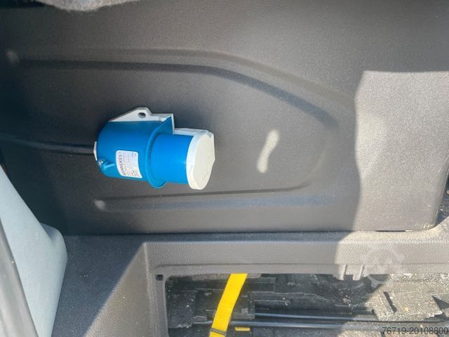 Kühltransporter FORD Transit Kühlkasten 350L2 2,2 TDCI ThermoKingV200