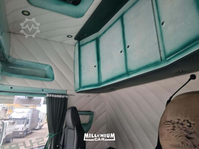 Kompletter Zug SCANIA SCANIA R730 BIGA FRIGO EURO 6