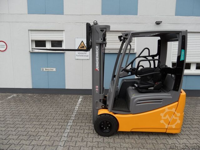 Electric 3-wheel forklift Jungheinrich EFG 218k - Triplex - aufgearbeitet