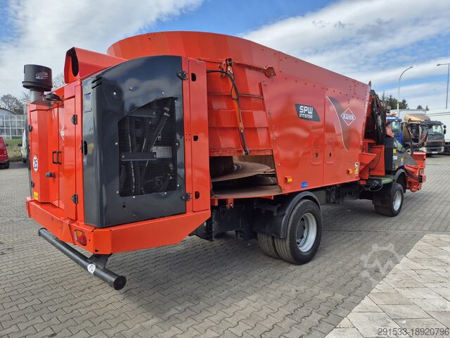 Feed transport vehicle / Mixer feeder Kuhn SPW 22 INTENSE / 1 OWNER / 8000MTH!