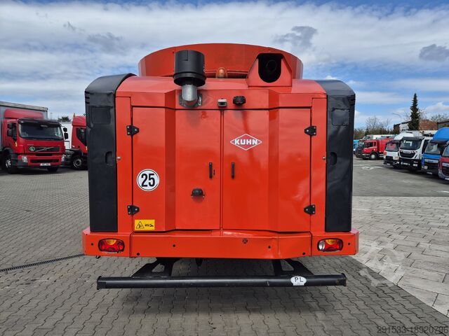 Feed transport vehicle / Mixer feeder Kuhn SPW 22 INTENSE / 1 OWNER / 8000MTH!