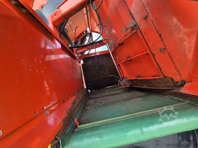 Feed transport vehicle / Mixer feeder Kuhn SPW 22 INTENSE / 1 OWNER / 8000MTH!
