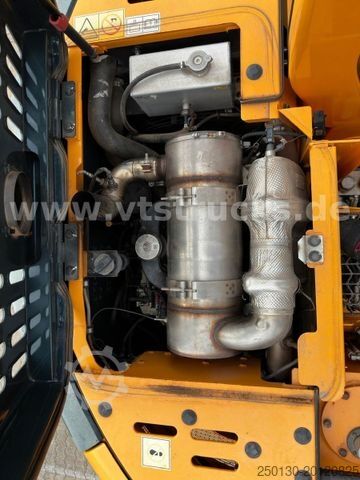 Chain excavator HYUNDAI HX 145 LCR  Kamera Radio Klima