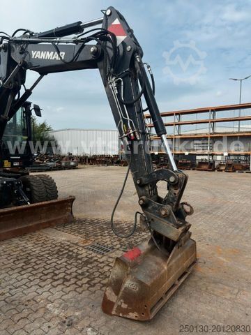 Mobile excavator YANMAR B110W 4x4 Radbagger Verstellausleger