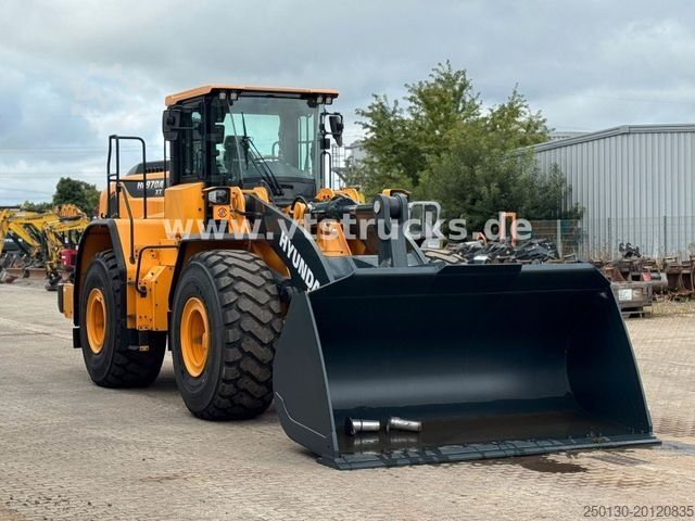 Radlader HYUNDAI HL 970A XT 4x4 Schaufel NEUFAHRZEUG
