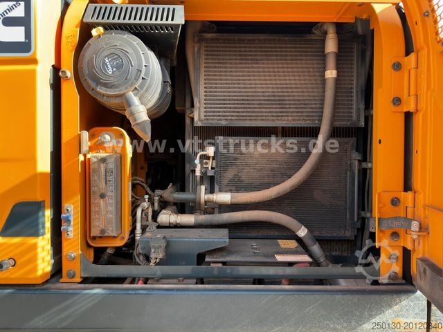 Chain excavator HYUNDAI HX 140L C  Kamera Radio Klima