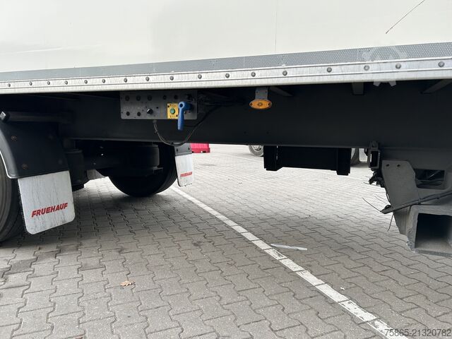 Box body Fruehauf FSRMD4 / Box / Laadklep 2000 kg / Lift as / APK...