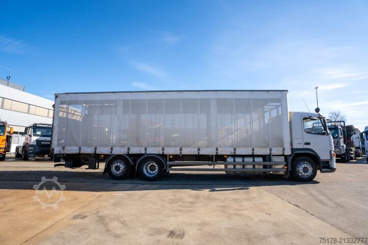 Tarpaulin VOLVO FM 330 -6x2- VEB+ / DHOLLANDIA