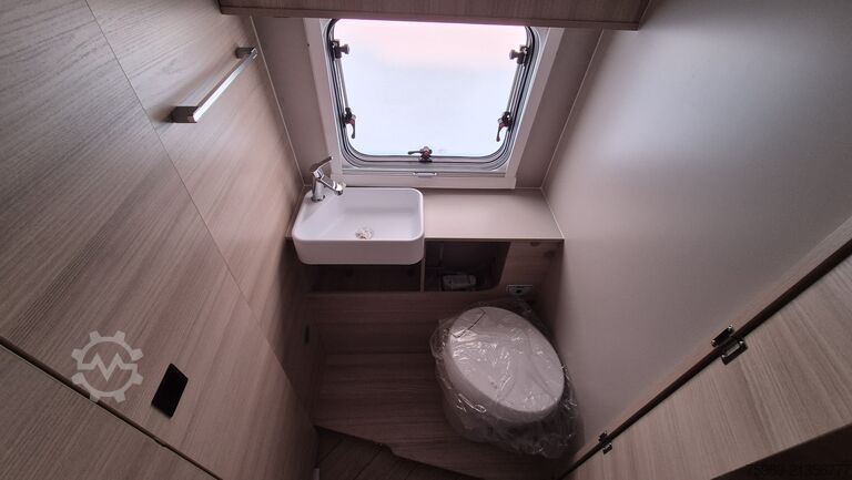 Campervan Chausson F&S Line