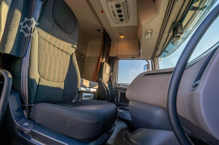 Standard tractor DAF XF 480 TF (50T.)