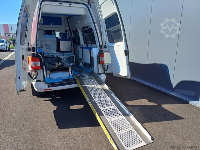 Ambulance VW T5 Transporter Ambulance
