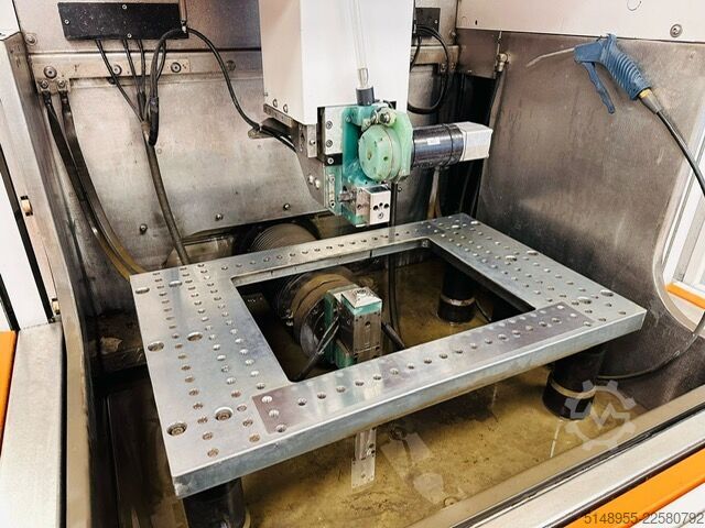 Drahterodiermaschine AGIE CHARMILLES UT 2000 S