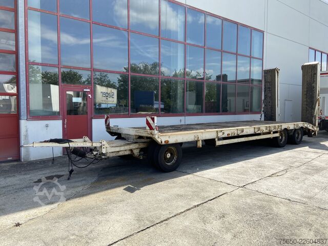 Low loader trailer Müller-Mitteltal PT 30  3 Achs Tieflader 9,20 m Ladefläche