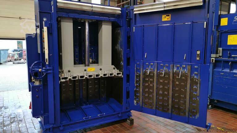 Bale press Strautmann PP1207