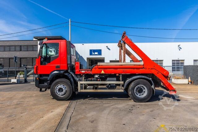 BDF System IVECO STRALYS 300 + MULTI BENNE AJK